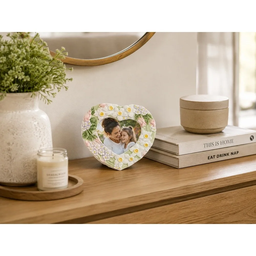 Vtg Floral Heart Picture Frame Raised Flowers Pastel Cottagecore 3x4 Photo